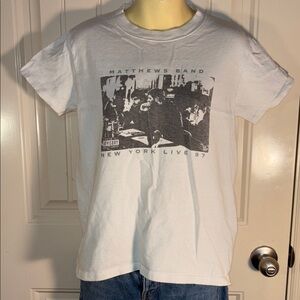 Brandy Melville Cream Cotton Tee - Matthews Band New York Live 97